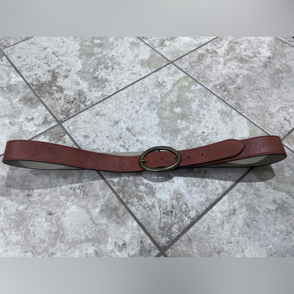 Brown belt - Picture 1 of 2
